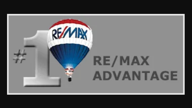 RE MAX Property Logo